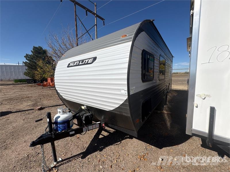  Sun Lite 21 ft 7 in T/A Travel Trailer 其他拖车