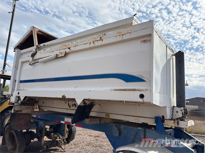 Superior 2/Axle Rollback Transfer Trailer 傾卸式拖車