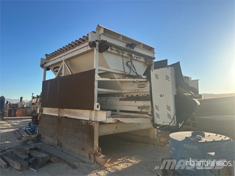Superior Skid-Mounted Grizzly Screen Scalping grids