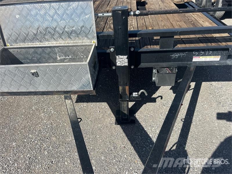 sure-trac 23 ft T/A Tilt Deck Trailer Низькорамні причепи