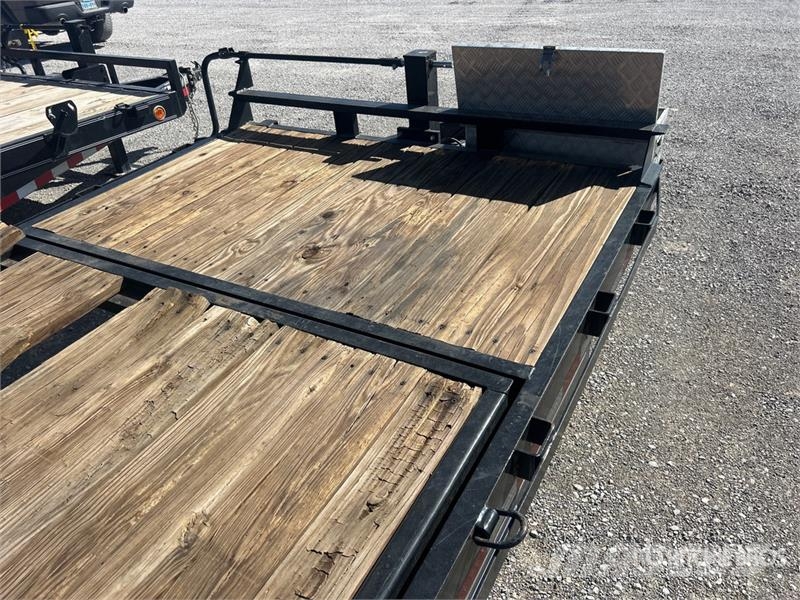 sure-trac 23 ft T/A Tilt Deck Trailer Низькорамні причепи