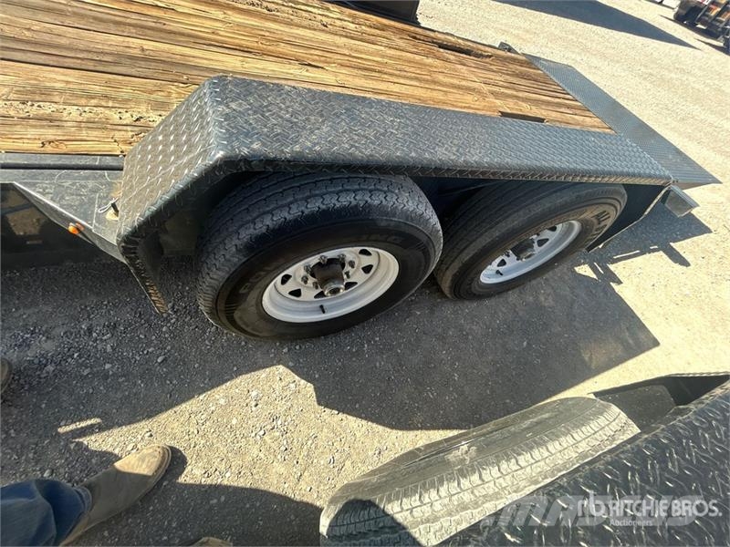 sure-trac 23 ft T/A Tilt Deck Trailer Низькорамні причепи