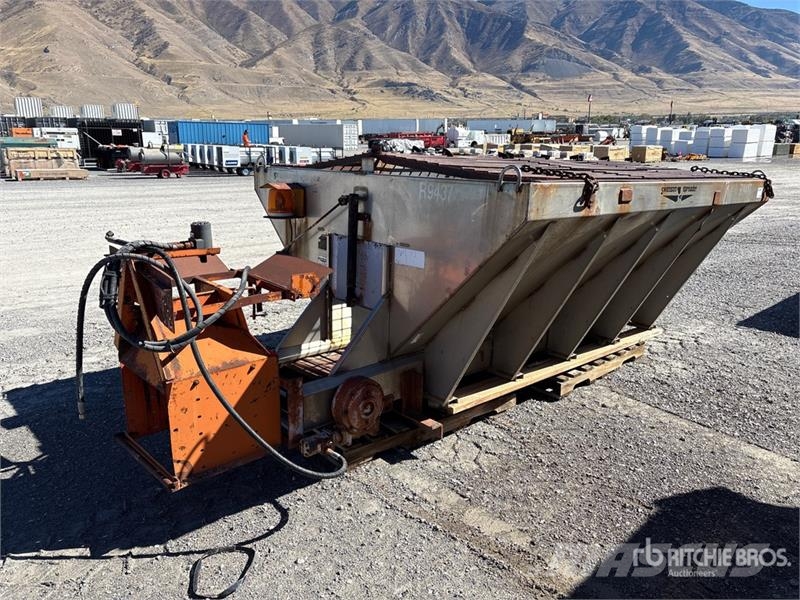 Swenson Salt Spreader - Fits Truck Posipači soli i pijeska
