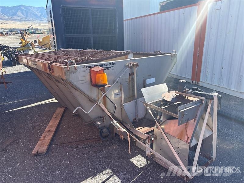 Swenson Salt Spreader 砂鹽撒布機