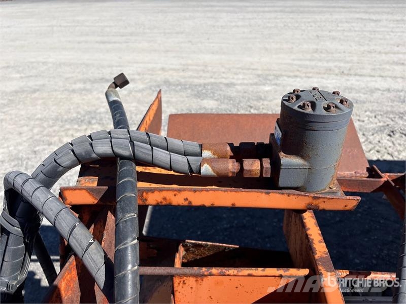 Swenson Salt Spreader - Fits Truck Posipači soli i pijeska