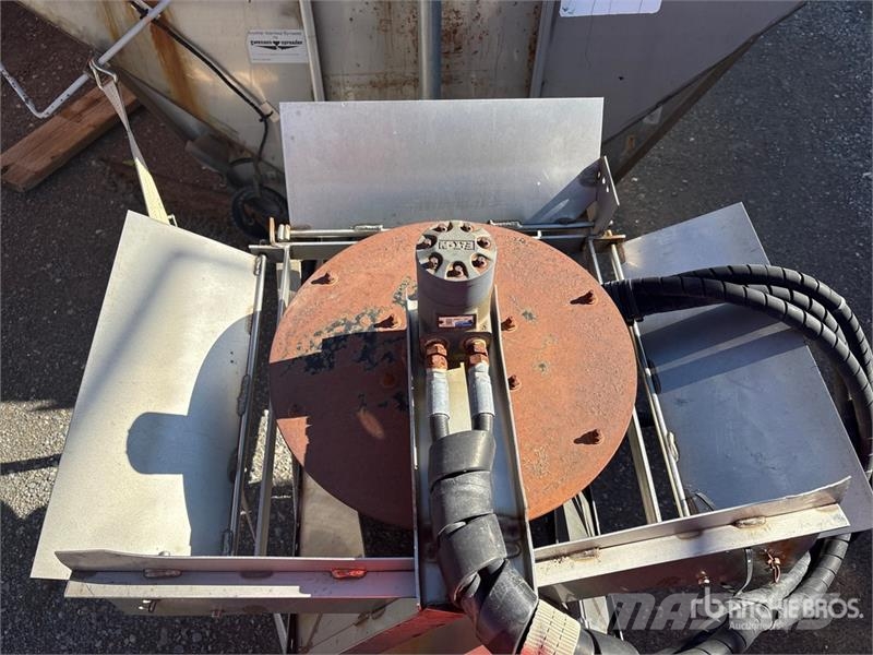 Swenson Salt Spreader 砂鹽撒布機