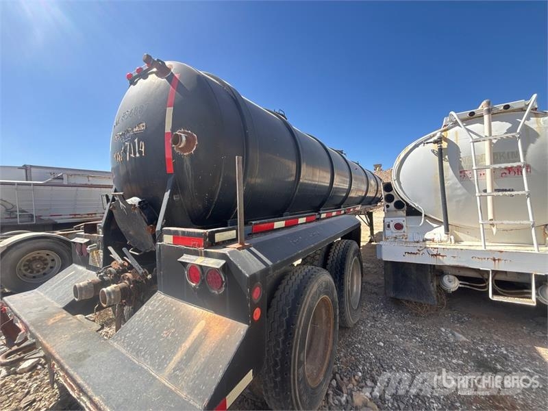 T/A Vacuum Tanker Trailer Remorci Cisterne