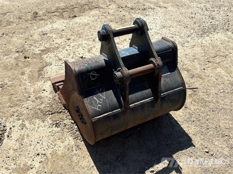 TAG 24 in Cleanup Excavator Bucket Skovle
