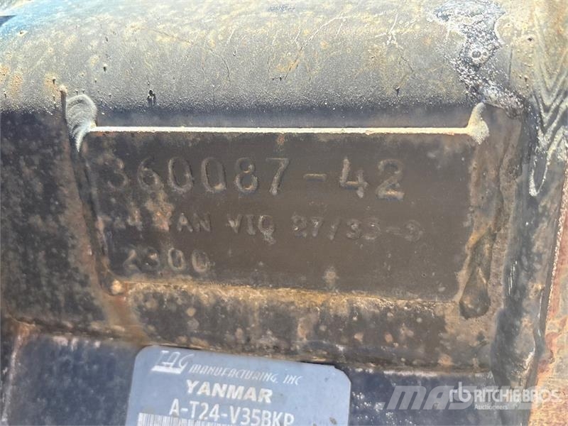 TAG 24 in Cleanup Excavator Bucket Skovle