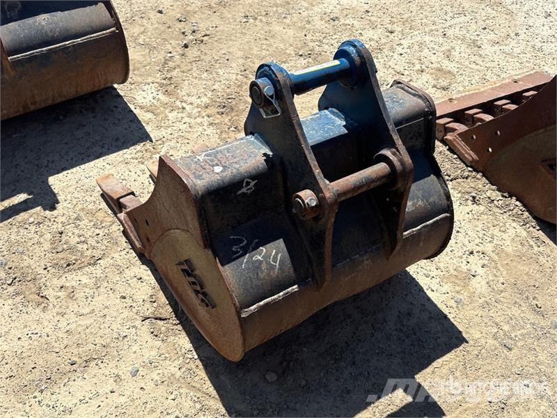 TAG 24 in Digging Excavator Bucket Baldes