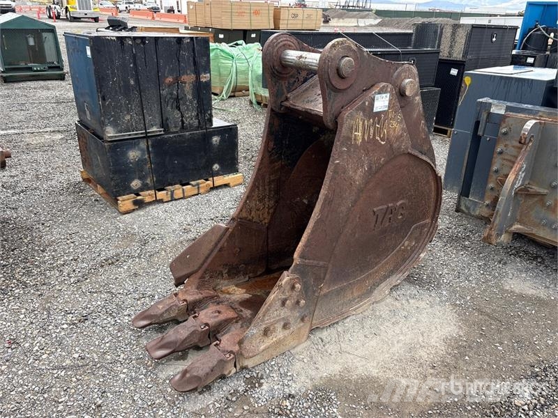 TAG 24 in Excavator Bucket Benne