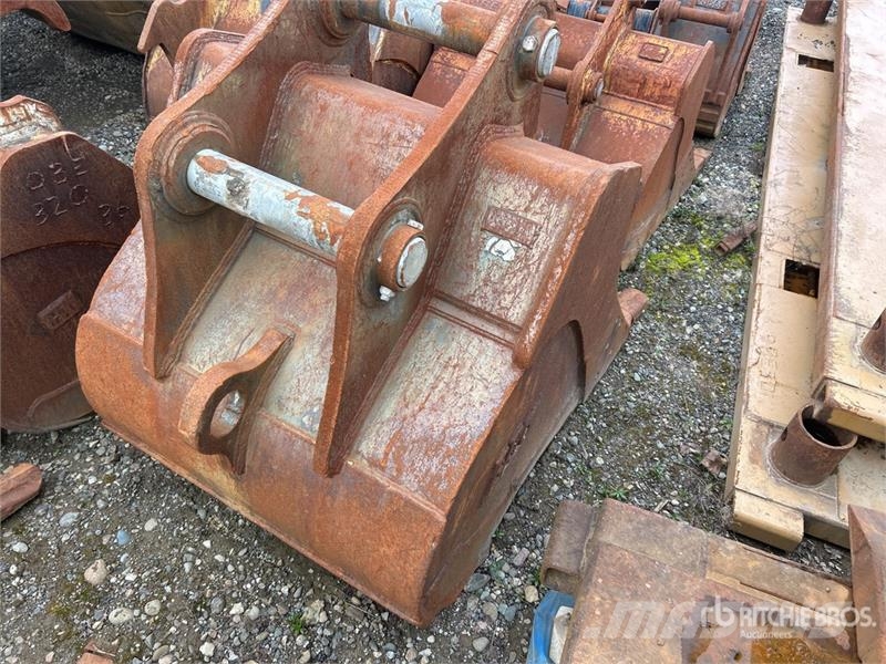 TAG 48 in Digging Excavator Bucket - Fits John Deere 3 Baldes