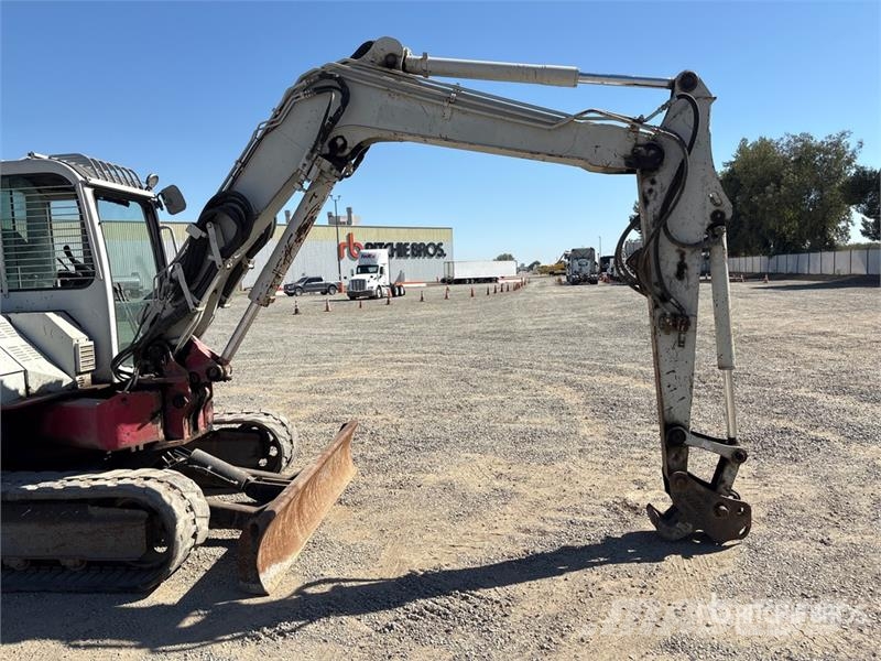 Takeuchi TB180FR Tracked Excavator Гусеничные экскаваторы
