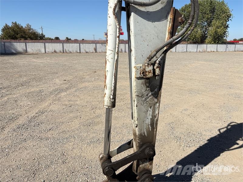 Takeuchi TB180FRC Gravemaskiner på larvebånd
