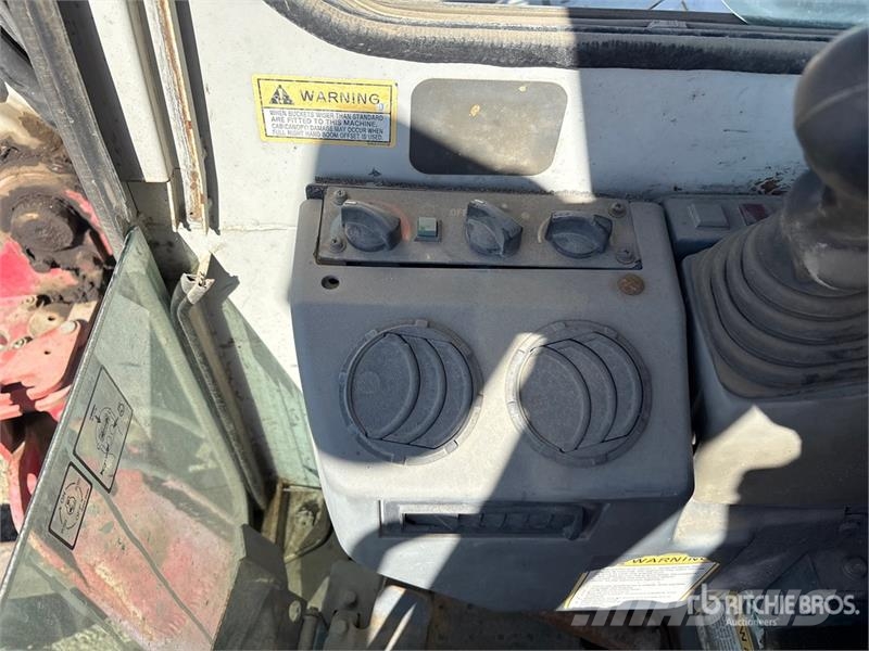 Takeuchi TB180FRC Gravemaskiner på larvebånd
