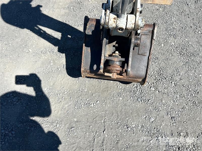 Takeuchi TB20e Electric Mini Excavator Mini bageri <7t