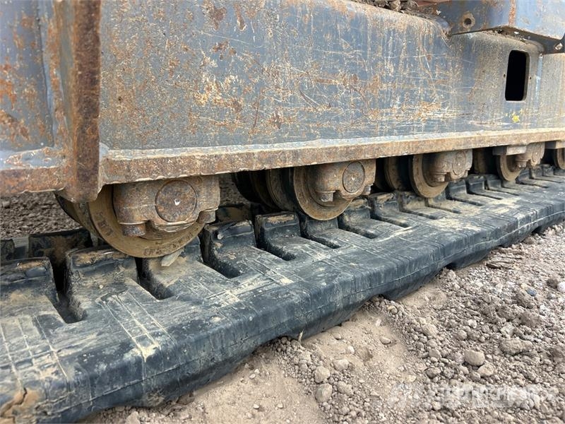 Takeuchi TB2150 Tracked Excavator Гусеничные экскаваторы