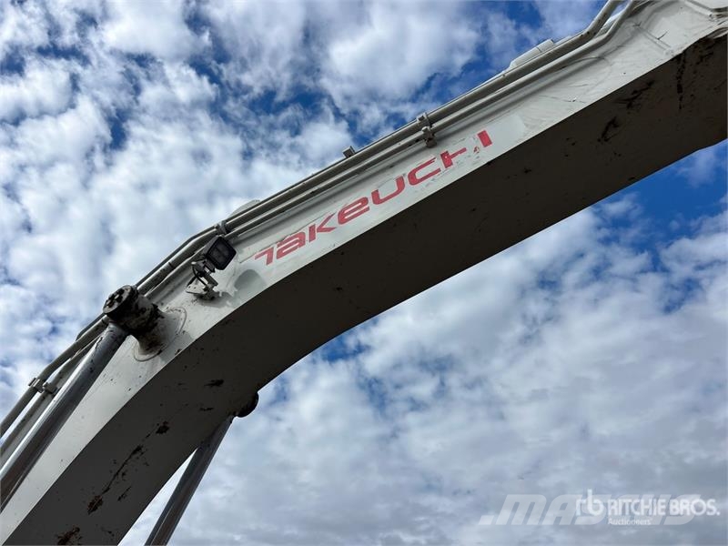 Takeuchi TB2150 Tracked Excavator Гусеничные экскаваторы