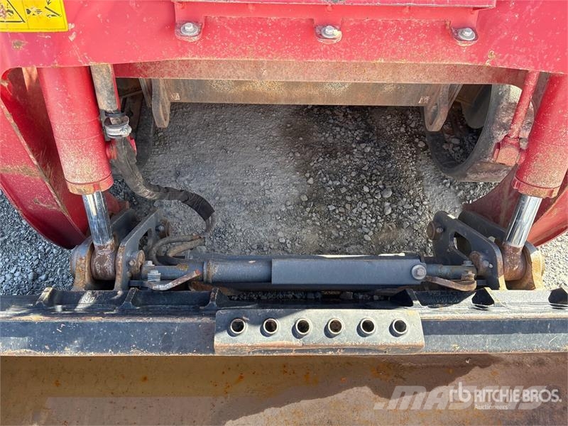 Takeuchi TL12R2 High Flow Electric Compact Track Loader Schrankladers