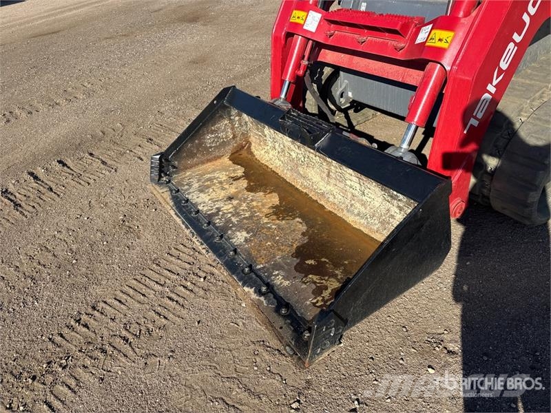 Takeuchi TL12V2 Kompaktrakodók
