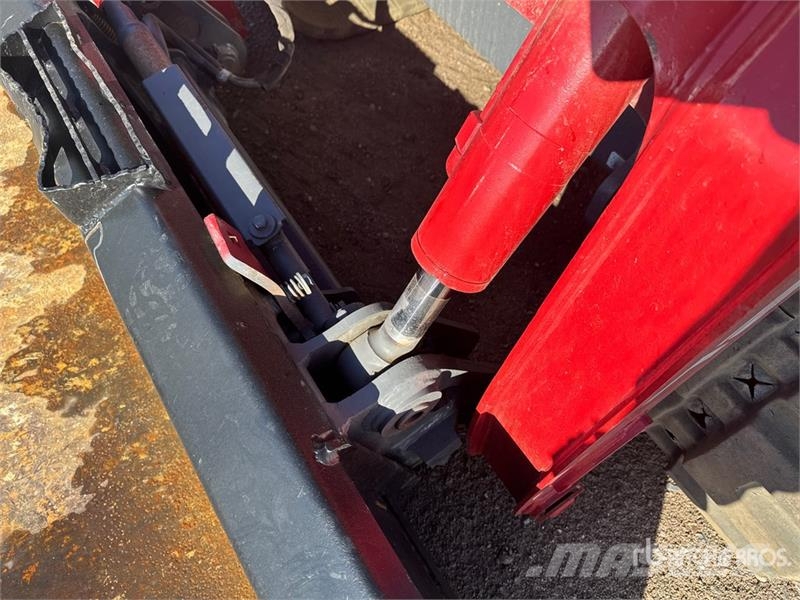 Takeuchi TL12V2 Kompaktrakodók