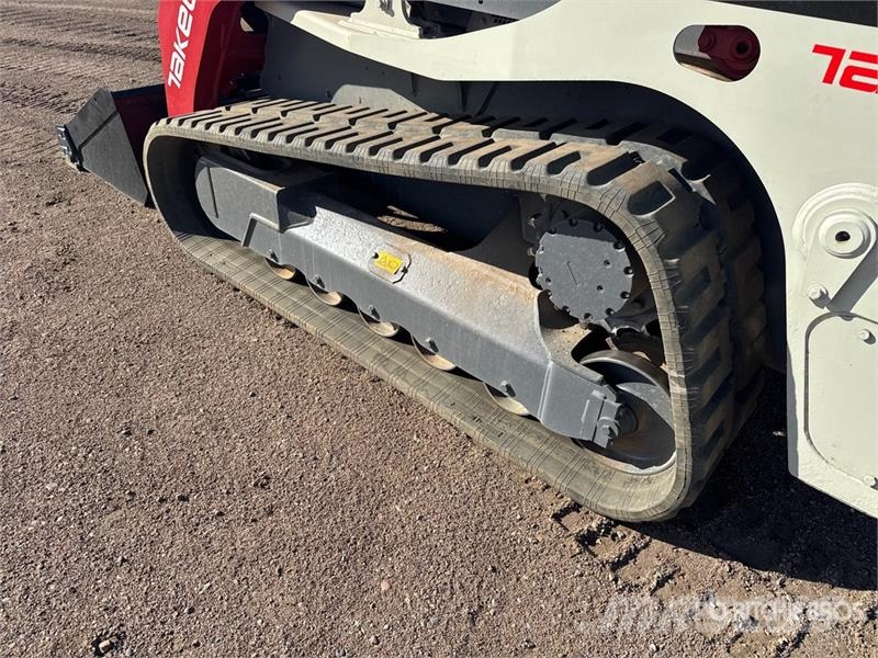 Takeuchi TL12V2 Kompaktrakodók