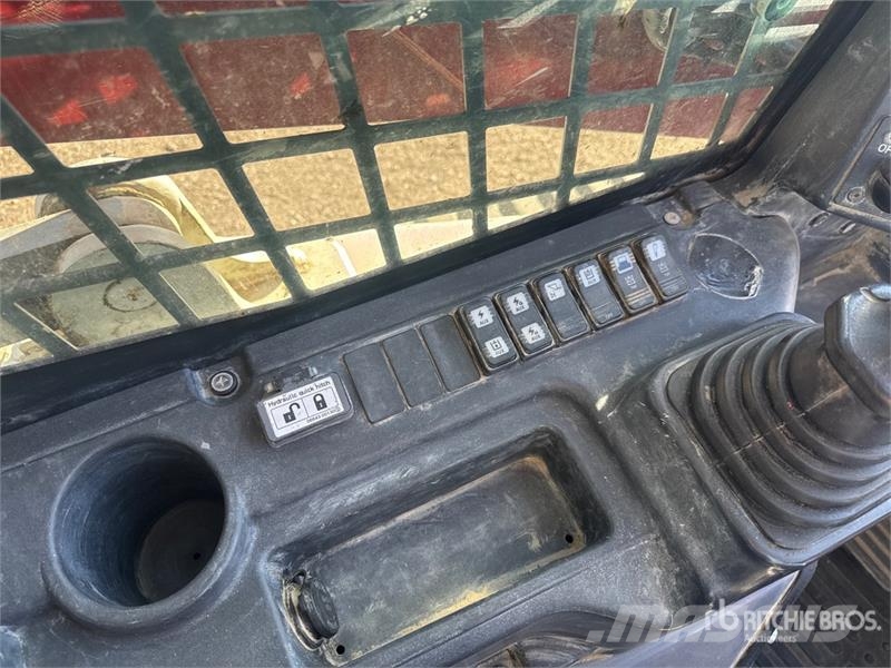 Takeuchi TL12V2 Kompaktrakodók
