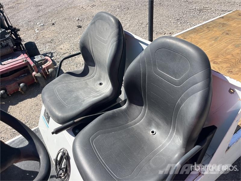Taylor Dunn Dunn B5-440-36 Electric Utility Cart (Inopera Motoare