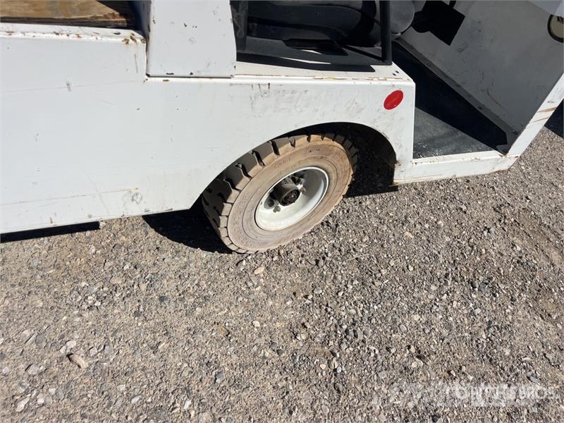 Taylor Dunn Dunn B5-440-36 Electric Utility Cart (Inopera Motoare