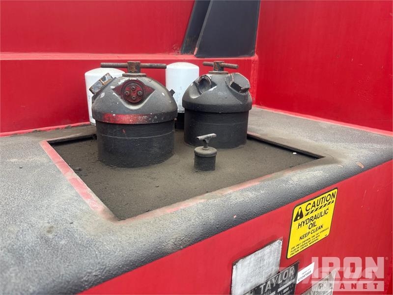 Taylor Y-80-W0 80000 lb Container Handler Sähkötrukit