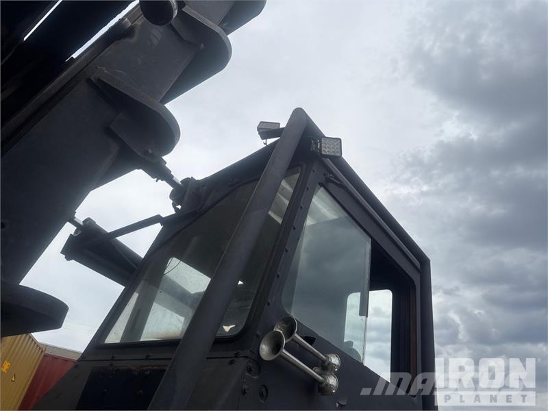 Taylor Y-80-W0 80000 lb Container Handler Sähkötrukit