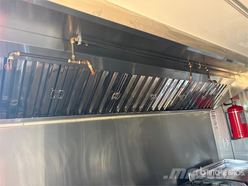 TBT 16 ft T/A Food Concession Trailer Ostale prikolice