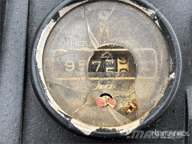 TCM FGC35N5 6000 lb Cushion Tire Forklift 其他叉车