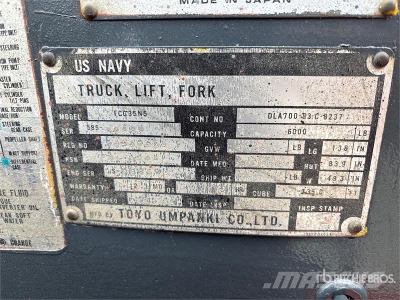 TCM FGC35N5 6000 lb Cushion Tire Forklift 其他叉车
