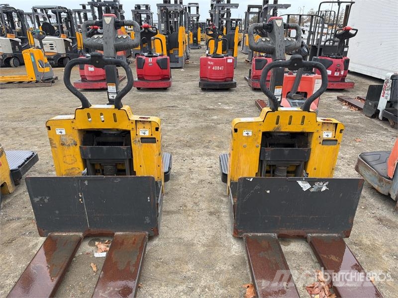 TCM of (4) TCM ER60 Pallet Jack (Inoperable) Pumppukärryt