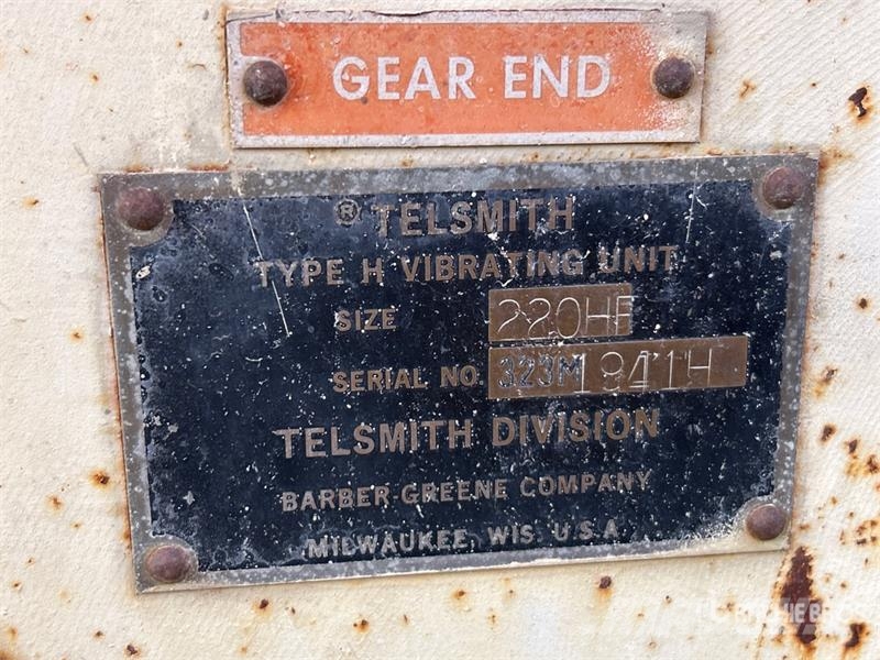 Telsmith 4 ft x 21 ft Vibrating Grizzly Aggregate Feeder 建設機械 - その他