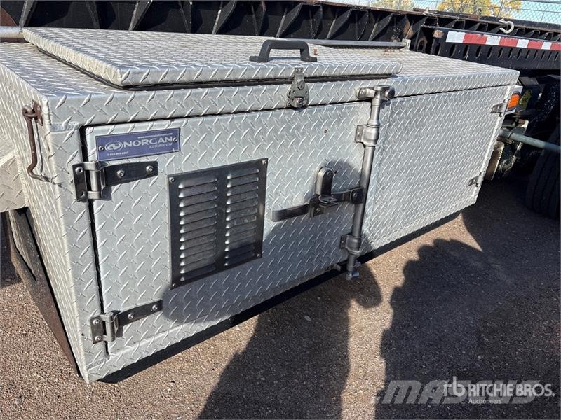 Temisko 56 ft Tri/A 56 ft Extendable Flatbed Trail 自卸半挂车