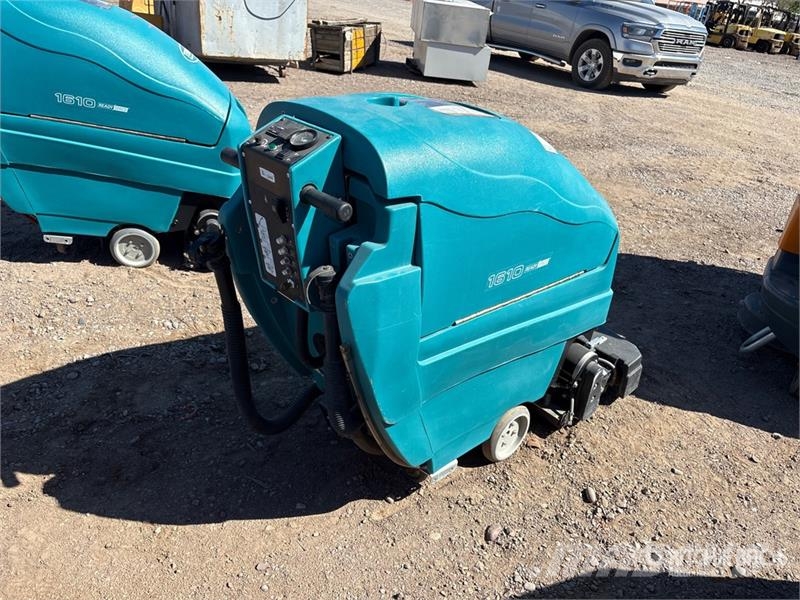 Tennant 1610 Walk-Behind Electric Floor Scrubber Druge prikolice
