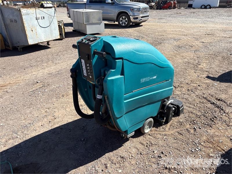 Tennant 1610 Walk-Behind Electric Floor Scrubber Druge prikolice