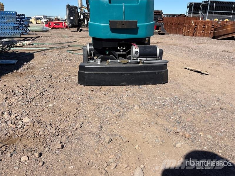 Tennant 1610 Walk-Behind Electric Floor Scrubber Druge prikolice