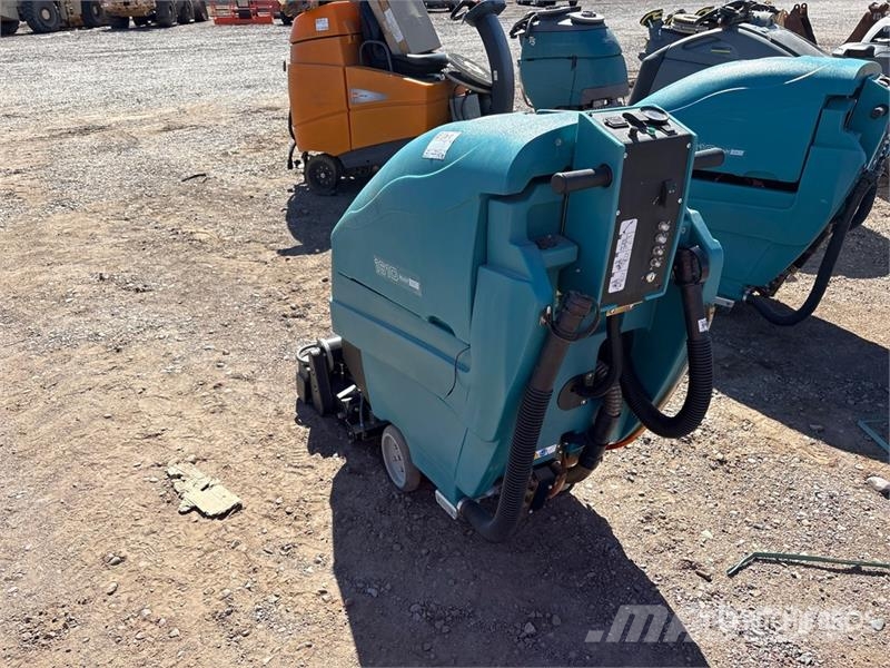 Tennant 1610 Walk-Behind Electric Floor Scrubber Druge prikolice