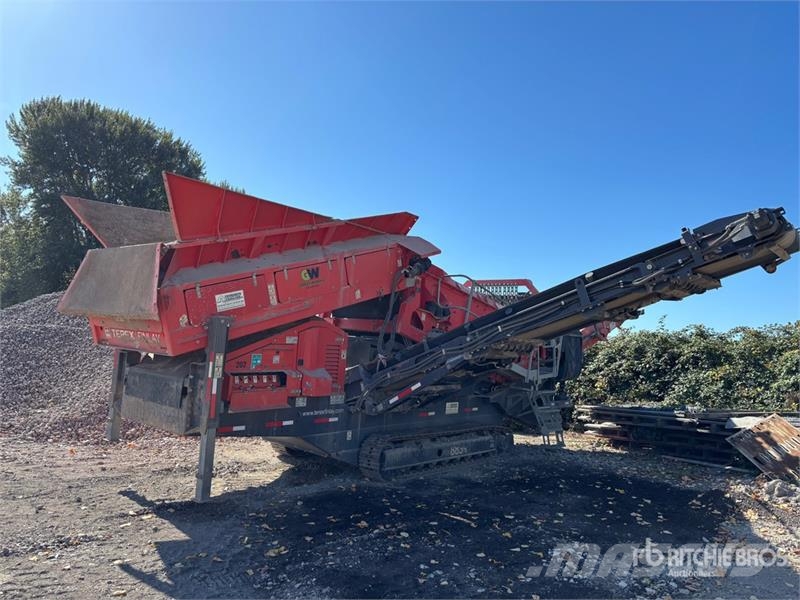 Terex 883 Tracked Screen Plant Просіювачі