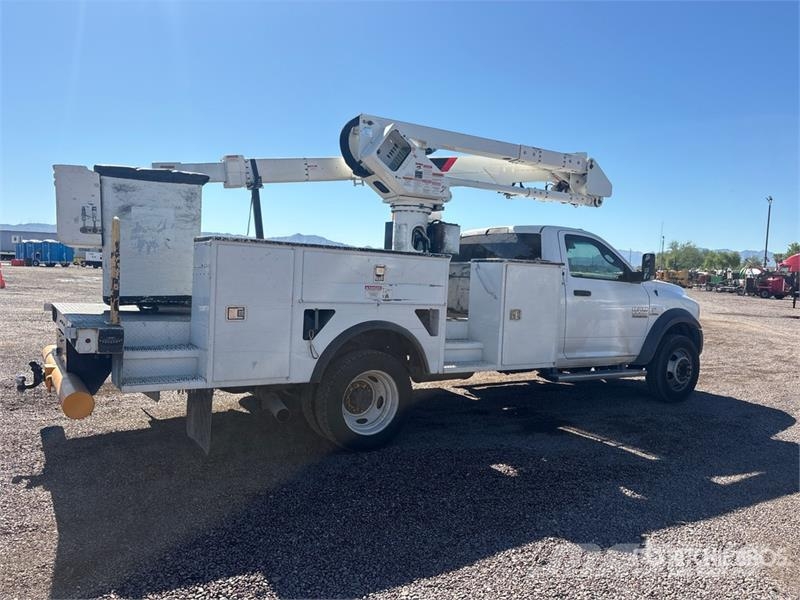 Terex HI RANGER 400 lb Straight Boom on Ram 5500 4x4 Buc Auto hoogwerkers