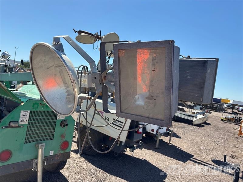 Terex RL4 Osvětlovací stožáry