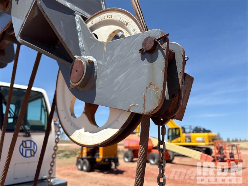 Terex T340 Track mounted cranes