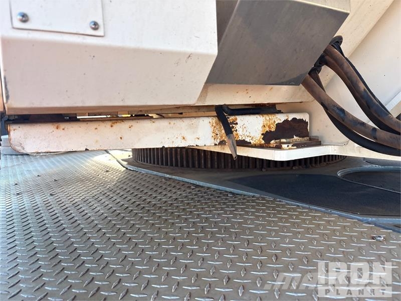 Terex T340 Track mounted cranes