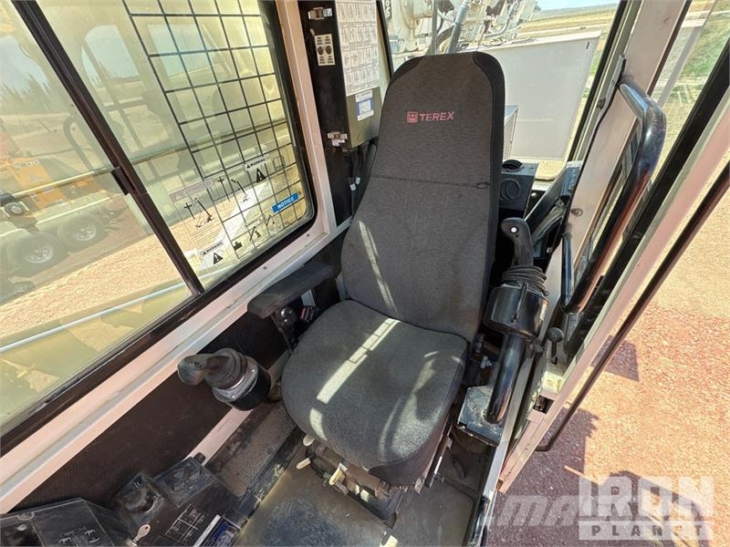 Terex T340 Track mounted cranes