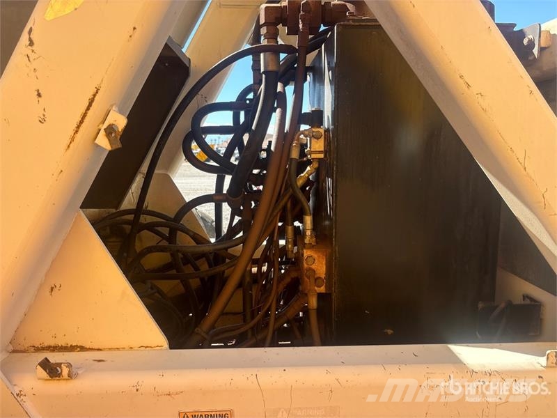 Terex TH844C 텔러 핸들러