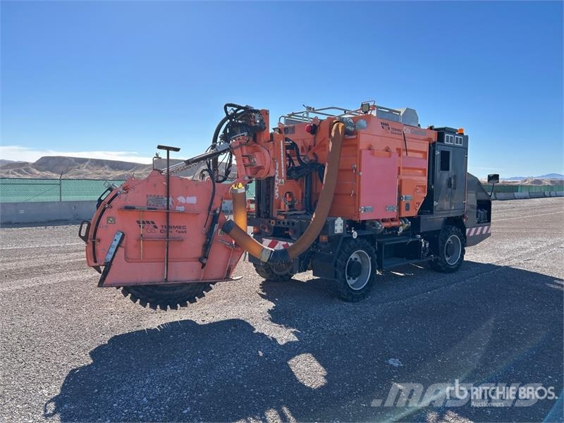 Tesmec Cleanfast 4x4 Microtrencher Trencher Канавокопачі