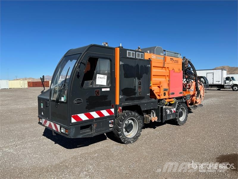 Tesmec Cleanfast 4x4 Microtrencher Trencher Канавокопачі